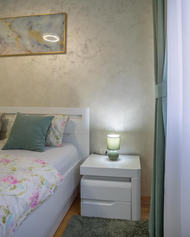 Lux Deluxe Apartment Žabljak Екстериор снимка